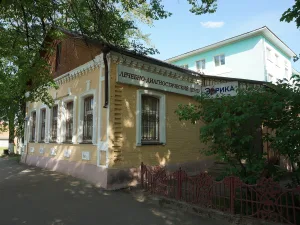 Жилой дом (Боровичи)
