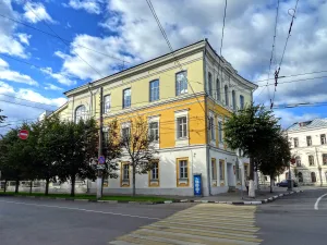 Жилой дом (здание казенного питейного дома и харчевни) (Тверь)