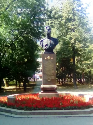 Бюст дважды Героя Советского Союза Н.Г. Столярова (Казань)