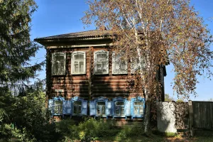 Деревянный дом (Тара)
