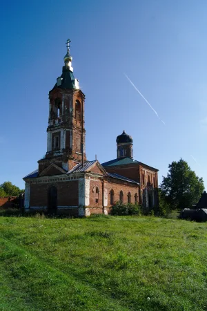 Церковь Троицы Живоначальной (бывшее село Смолино)