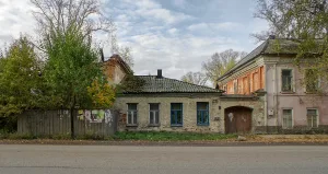 Жилой дом с лавкой (Осташков)