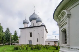 Успенская церковь (Белозерск)