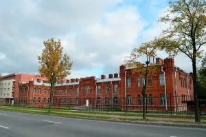 Главное здание