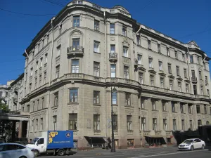 Дом, где в 1926-1934 гг. в квартире 20 жил секретарь Ленинградского губкома ВКП(б) С.М. Киров