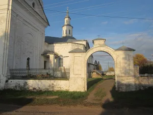Ограда с воротами