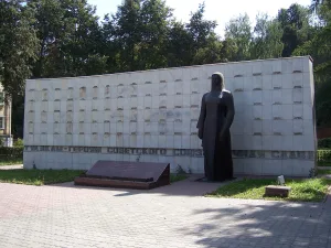 Монумент тулякам – Героям Советского Союза