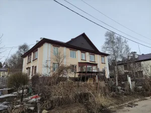 Жилой дом по улице Набережной 15