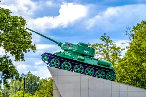 Памятник советским воинам, павшим в 1941 г. (Тарутино)