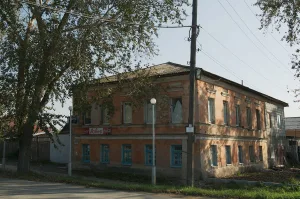 Дом в стиле классицизма (Невьянск)