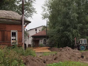 Больничный городок со зданиями постройки XIX-начала XXвв (Здание земской больницы) (Яренск)