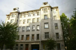6-я Советская улица 4, Доходный дом С.Я. Смурова