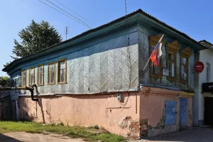 Жилой дом с лавкой (Ильинское-Хованское)