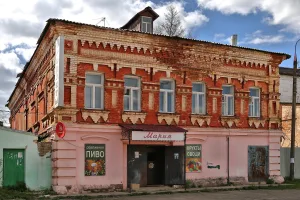 Дом с лавкой (Карабаново)