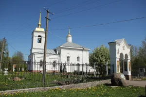 Церковь Михаила Архангела с воротами и оградой (Сижно)