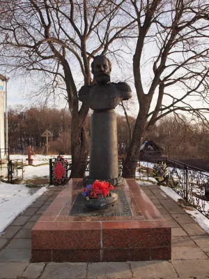 Могила В.Ф. Руднева (1855-1913), командира крейсера «Варяг» (Савино)