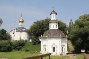 Пятницкая накладезная часовня «Сергиевский колодец» (Сергиев Посад)