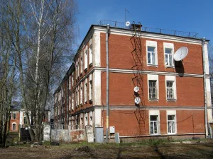 Офицерский флигель (Павловск)