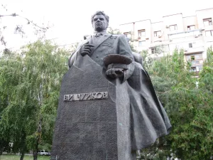 Памятник командующему 62-й армии, маршалу Советского Союза, Дважды Герою Советского Союза В.И. Чуйкову (Центральный район)