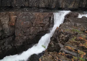 Второй водопад на реке Нейдагычан