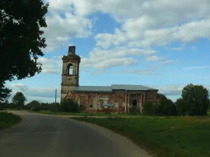 Церковь Иоанна и Иакова (Троицы) (Менюша)