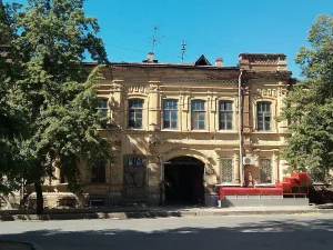 Жилой дом (Центральный район)