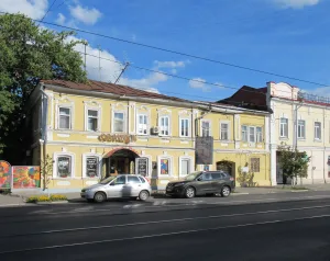 Жилой дом с лавками французского подданного Петра Франшвиля