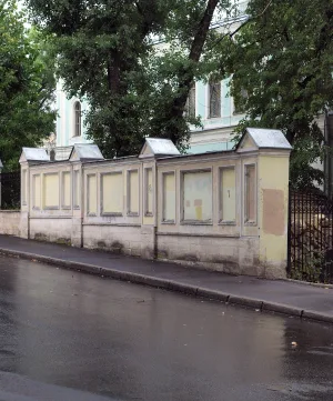 Ограда с воротами (Басманный)