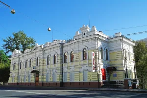 Жилой дом Сибирского флотского экипажа (Владивосток)