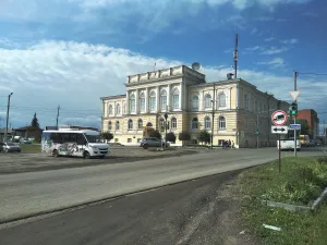 Здание Земской управы. Здание, где проходил первый уездный съезд Советов рабочих, крестьянских и солдатских депутатов в ноябре 1917 г. (Камышлов)