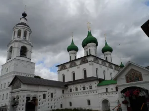 Введенский собор Толгского монастыря