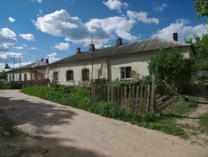 Восточный дом тюремщиков со службами (Боровск)