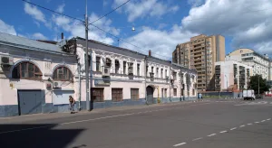 улица Фридриха Энгельса 25 c7, Жилой дом Н.С. Хренова с лавками