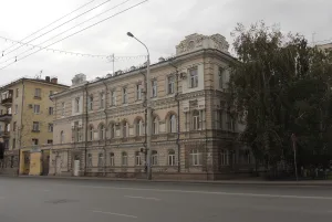 Здание пограничного управления (дом Айзина) (Омск)