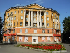 Проспект Орджоникидзе, 10