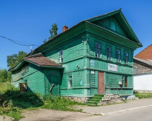 Народная улица 8, Дом Стекольникова с лавкой