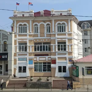 Народный дом Первореченского района (Владивосток)