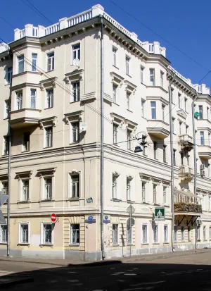 Дом (квартира), где в 1922-1936 гг. жил выдающийся инженер В.Г. Шухов (Басманный)