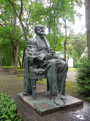 Памятник И.П. Павлову (Светлогорск)
