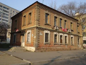 Жилой дом П. Т. Денисова (Хабаровск)