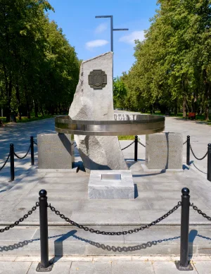 Памятник ликвидаторам ядерных катастроф