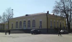 Здание вокзала (Гатчина)