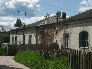 Западный дом тюремщиков со службами (Боровск)