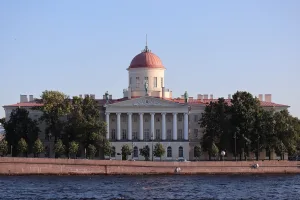 Здание Петербургской портовой таможни