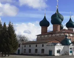 Северный корпус торговых рядов (Великое)