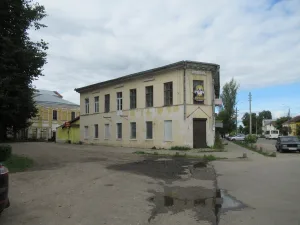 улица Дзержинского 37, Жилой дом Барскова