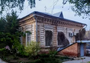 служебное здание Крестовоздвиженской церкви