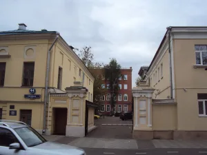Пятницкая улица 44 c1 ворота