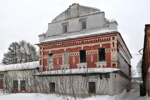 Дом с лавкой (Карабаново)