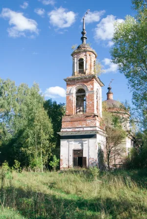 Преображенская церковь с иконостасом и живописью (Лосево)